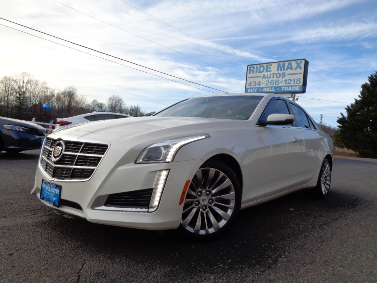 Cadillac CTS Sedan 4dr Sdn 3.6L Luxury RWD 2014