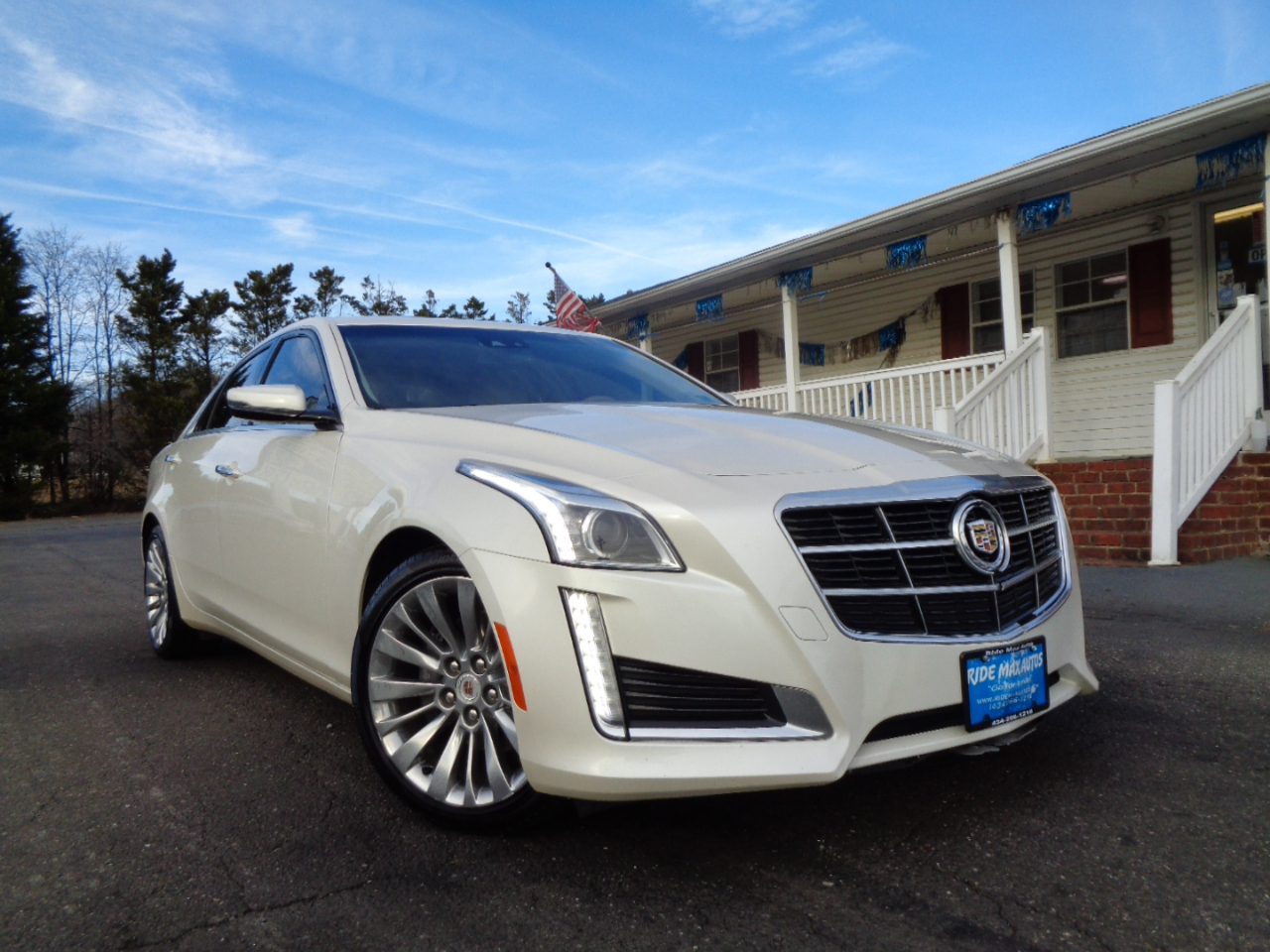 Cadillac CTS Sedan 4dr Sdn 3.6L Luxury RWD 2014