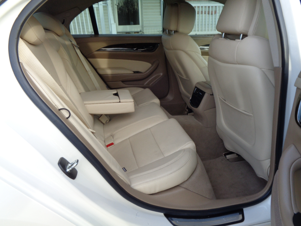 Cadillac CTS Sedan 4dr Sdn 3.6L Luxury RWD 2014