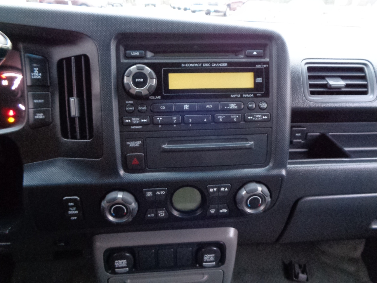 Honda Ridgeline 4WD Crew Cab RTS 2010