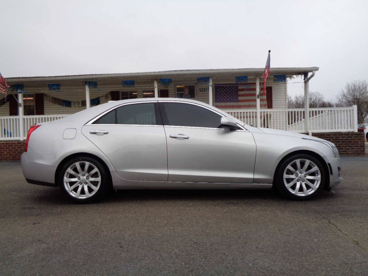 Cadillac ATS Sedan 4dr Sdn 2.0L RWD 2017