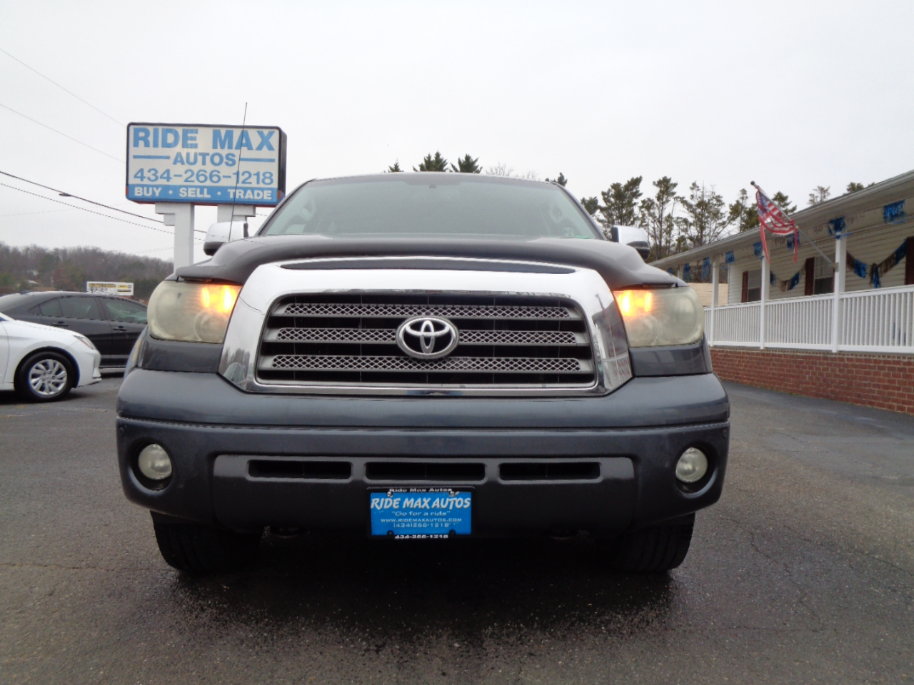 Toyota Tundra 4WD Truck CrewMax 5.7L V8 6-Spd AT LTD (Natl) 2008