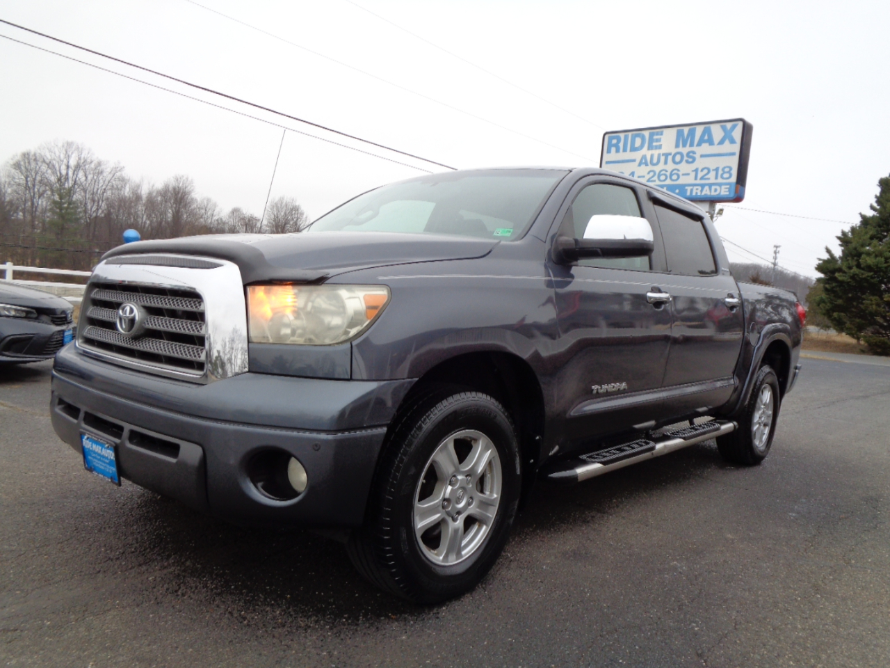 Toyota Tundra 4WD Truck CrewMax 5.7L V8 6-Spd AT LTD (Natl) 2008
