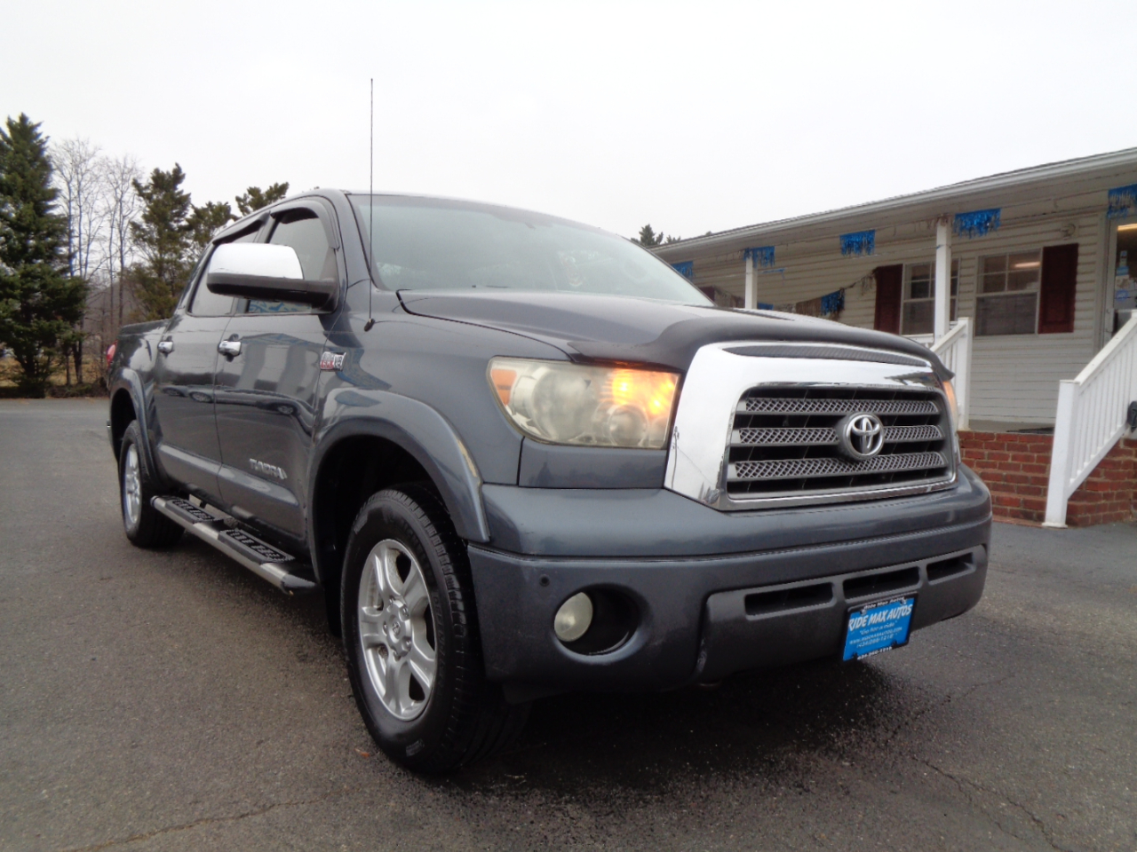 Toyota Tundra 4WD Truck CrewMax 5.7L V8 6-Spd AT LTD (Natl) 2008