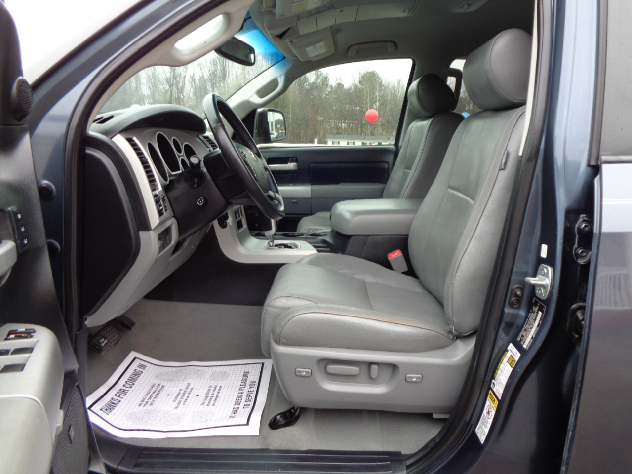 Toyota Tundra 4WD Truck CrewMax 5.7L V8 6-Spd AT LTD (Natl) 2008