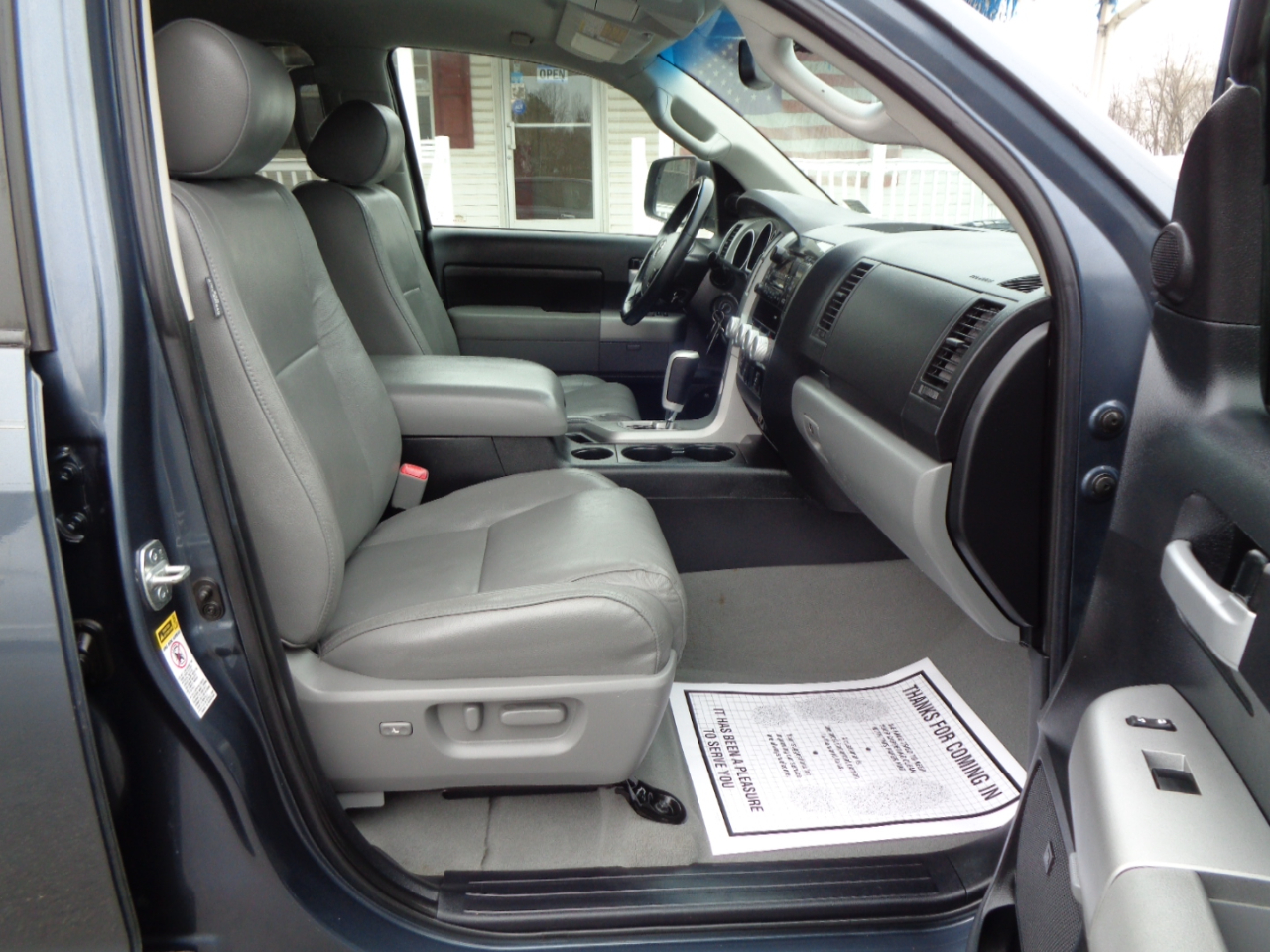 Toyota Tundra 4WD Truck CrewMax 5.7L V8 6-Spd AT LTD (Natl) 2008