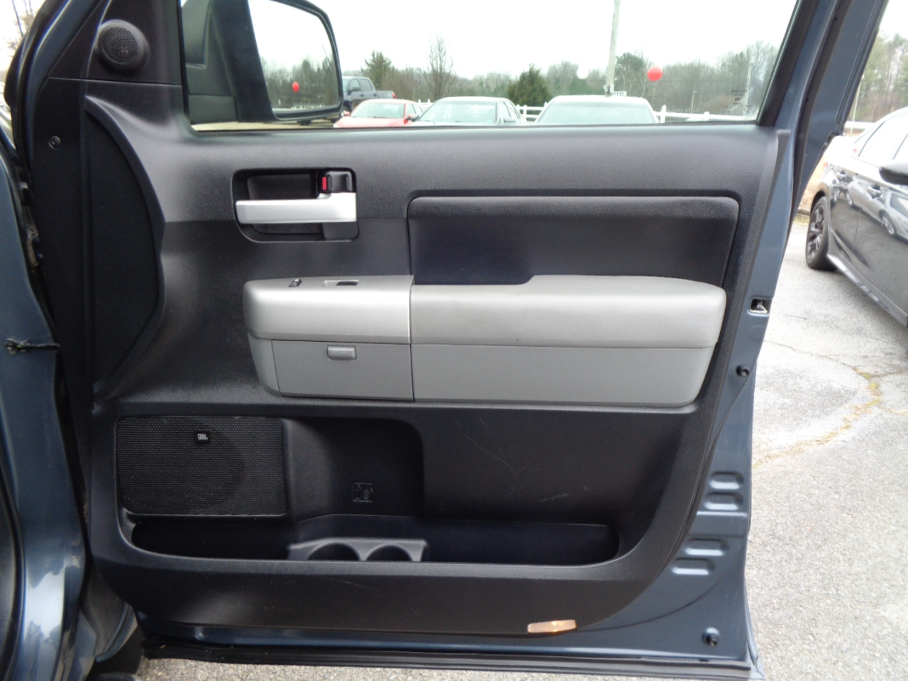 Toyota Tundra 4WD Truck CrewMax 5.7L V8 6-Spd AT LTD (Natl) 2008