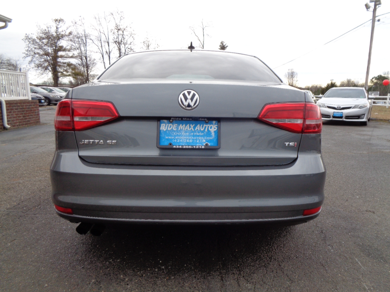 Volkswagen Jetta Sedan 4dr Auto 1.8T SE PZEV 2015