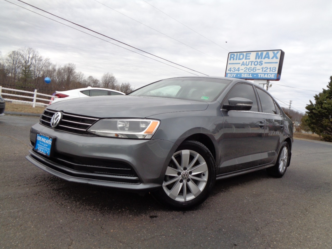 Volkswagen Jetta Sedan 4dr Auto 1.8T SE PZEV 2015