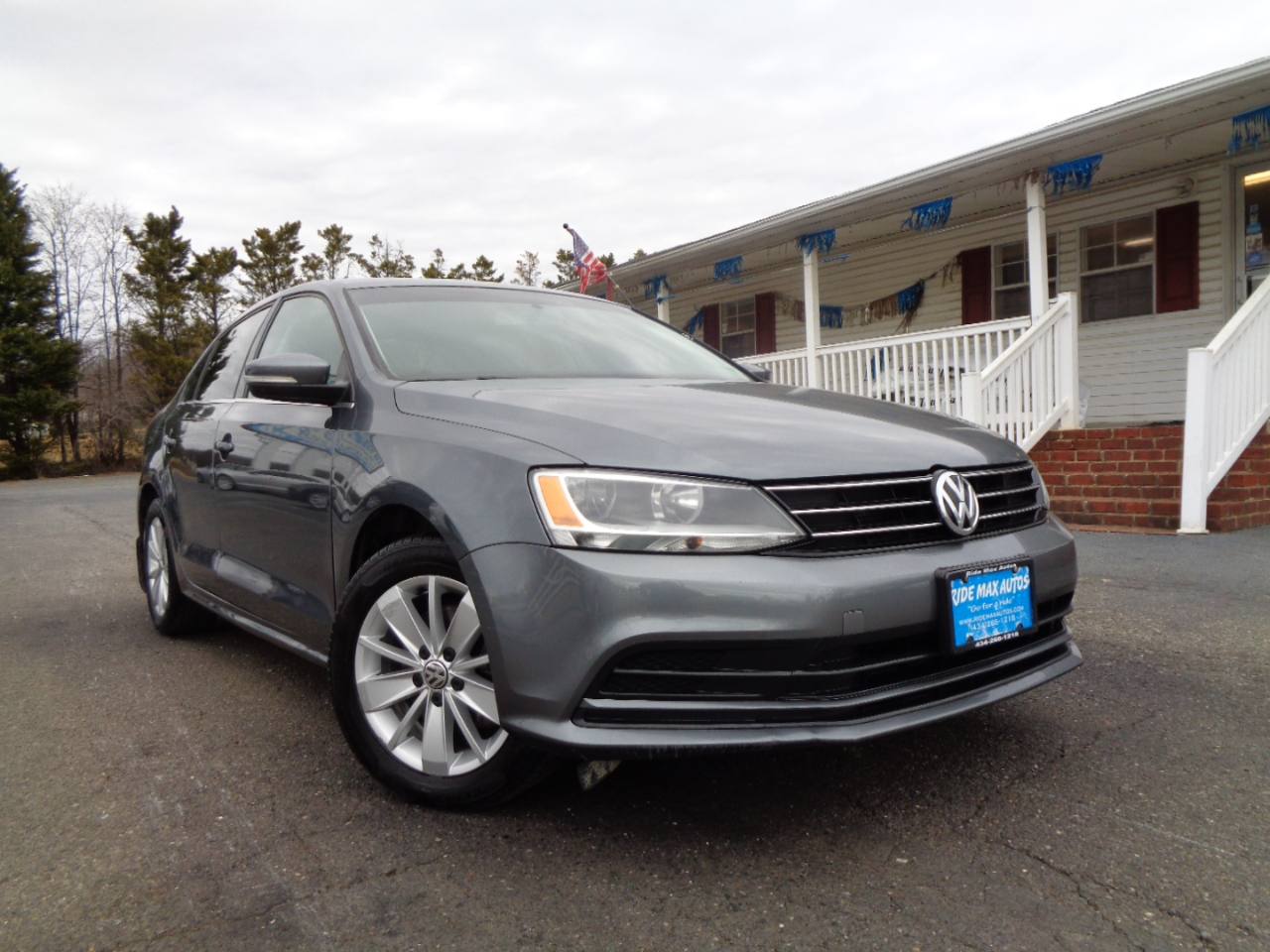 Volkswagen Jetta Sedan 4dr Auto 1.8T SE PZEV 2015