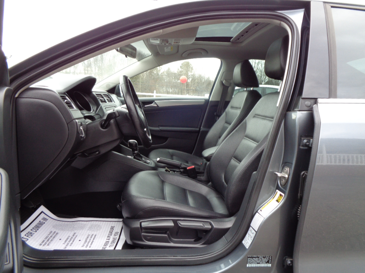 Volkswagen Jetta Sedan 4dr Auto 1.8T SE PZEV 2015