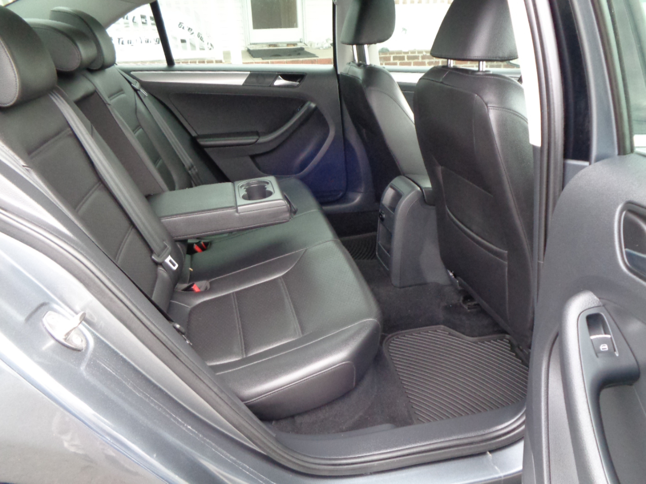 Volkswagen Jetta Sedan 4dr Auto 1.8T SE PZEV 2015