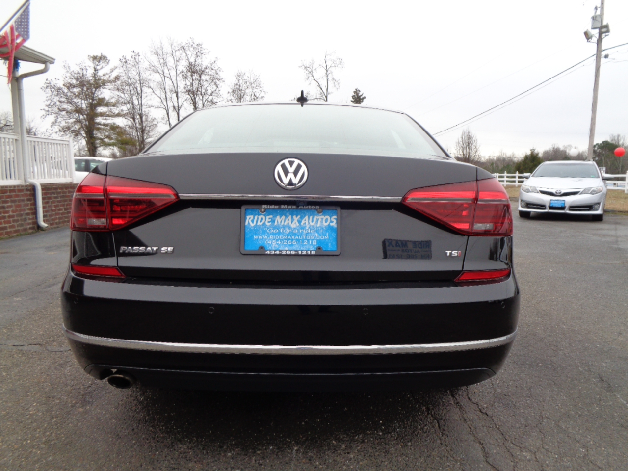 Volkswagen Passat 1.8T SE w/Technology Auto 2017