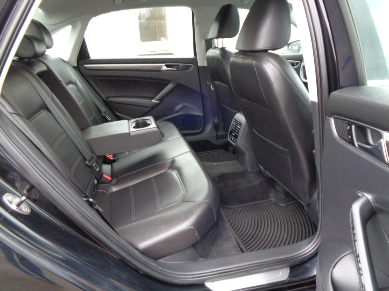 Volkswagen Passat 1.8T SE w/Technology Auto 2017