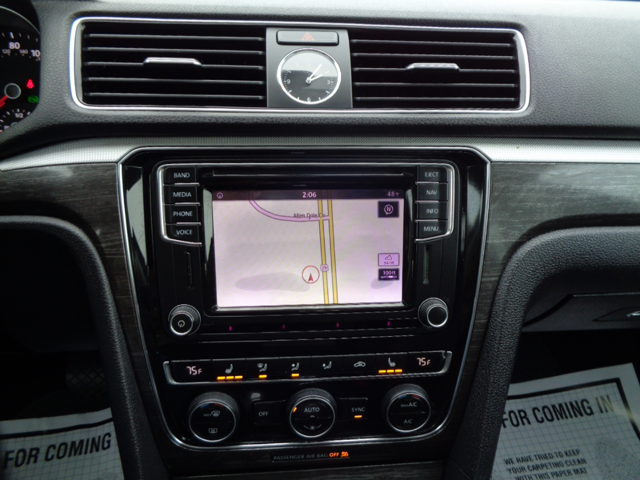 Volkswagen Passat 1.8T SE w/Technology Auto 2017