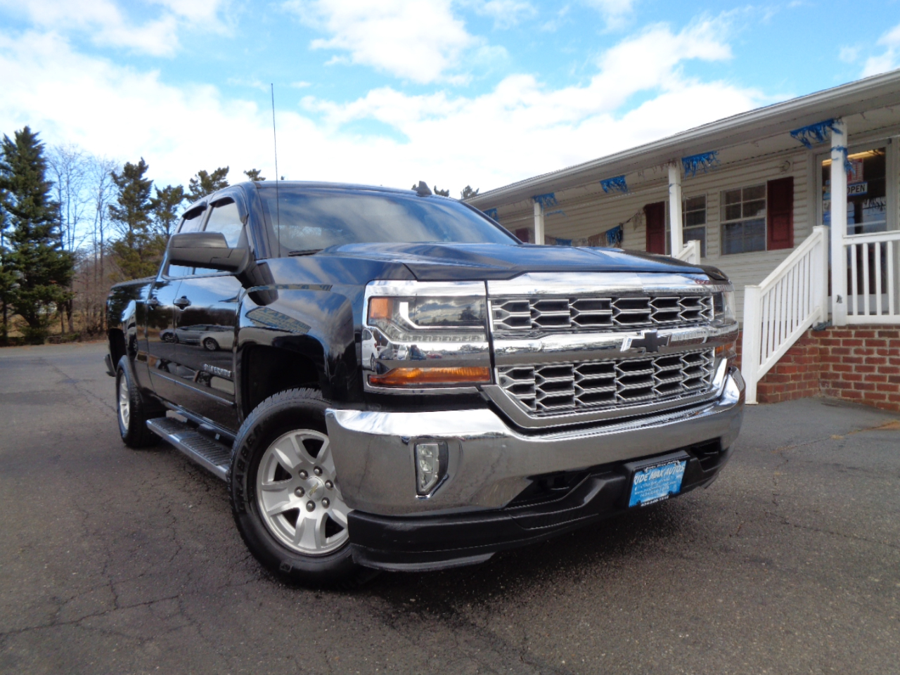 Chevrolet Silverado 1500 4WD Double Cab 143.5" LT w/1LT 2017