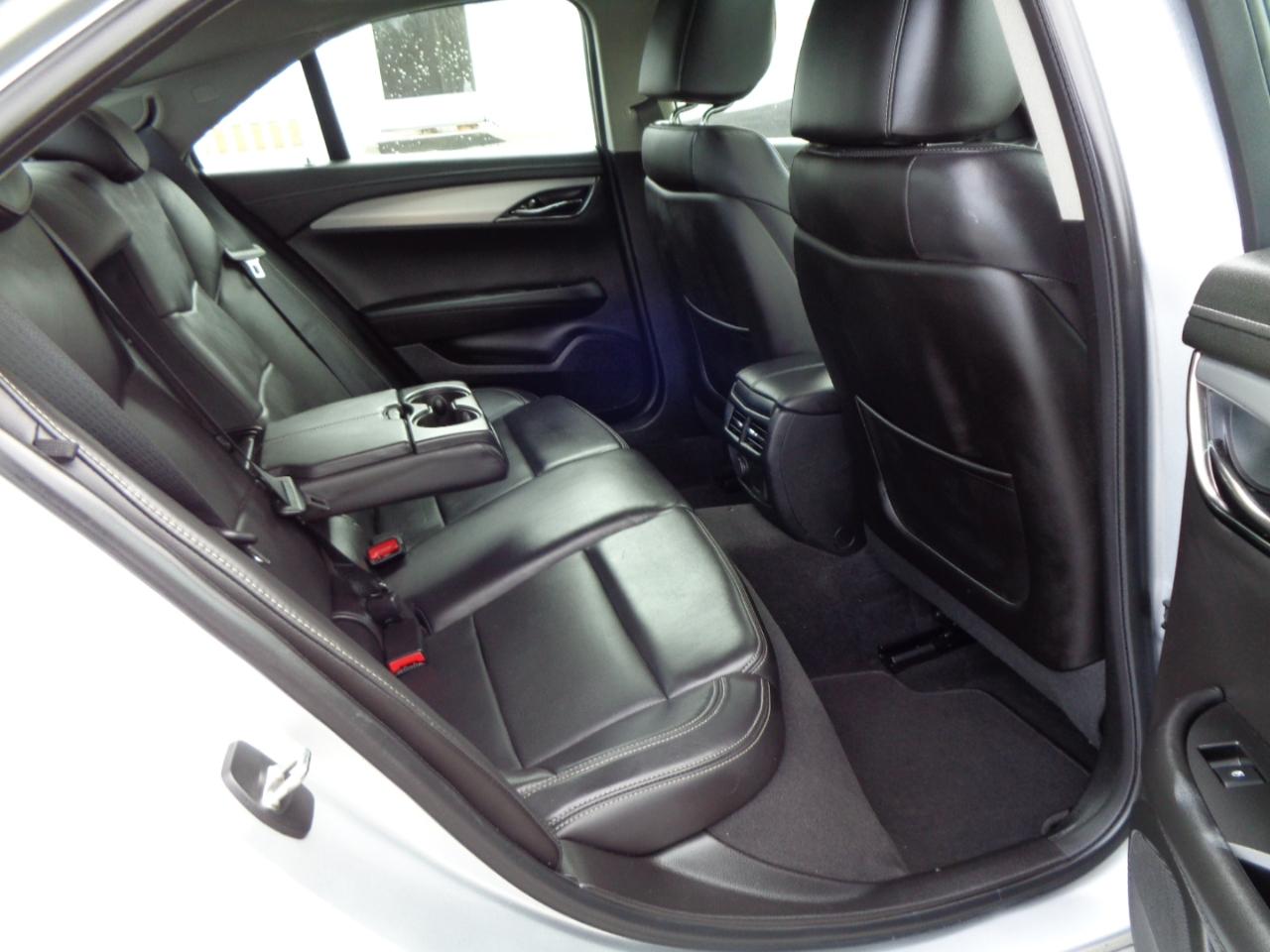 Cadillac ATS Sedan 4dr Sdn 2.0L Luxury RWD 2017