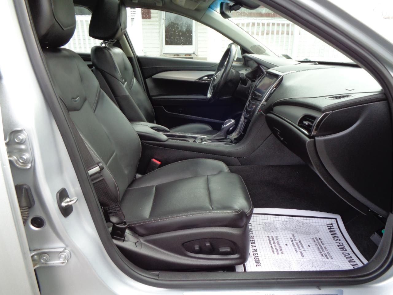 Cadillac ATS Sedan 4dr Sdn 2.0L Luxury RWD 2017