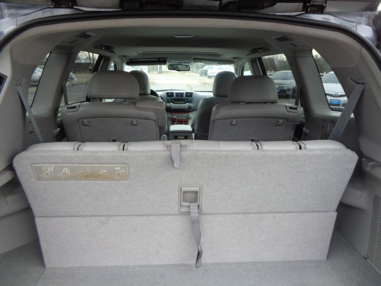 Toyota Highlander 4WD 4dr V6 Limited (Natl) 2010