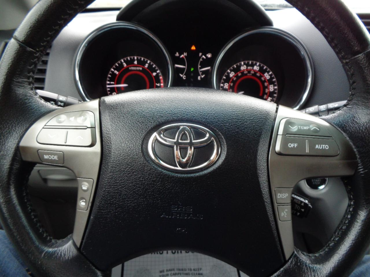 Toyota Highlander 4WD 4dr V6 Limited (Natl) 2010