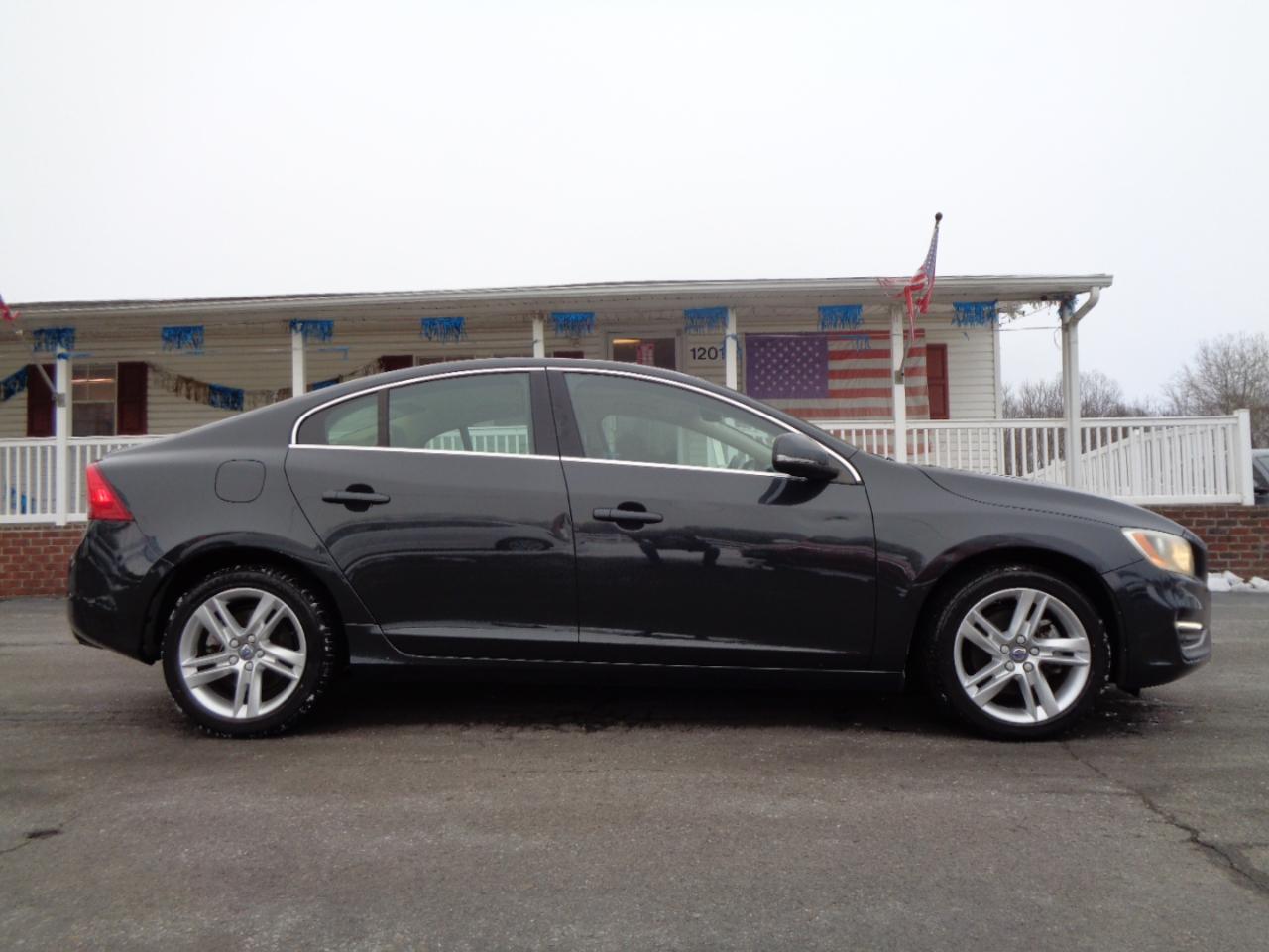 Volvo S60 2015.5 4dr Sdn T5 Drive-E Premier FWD 2015
