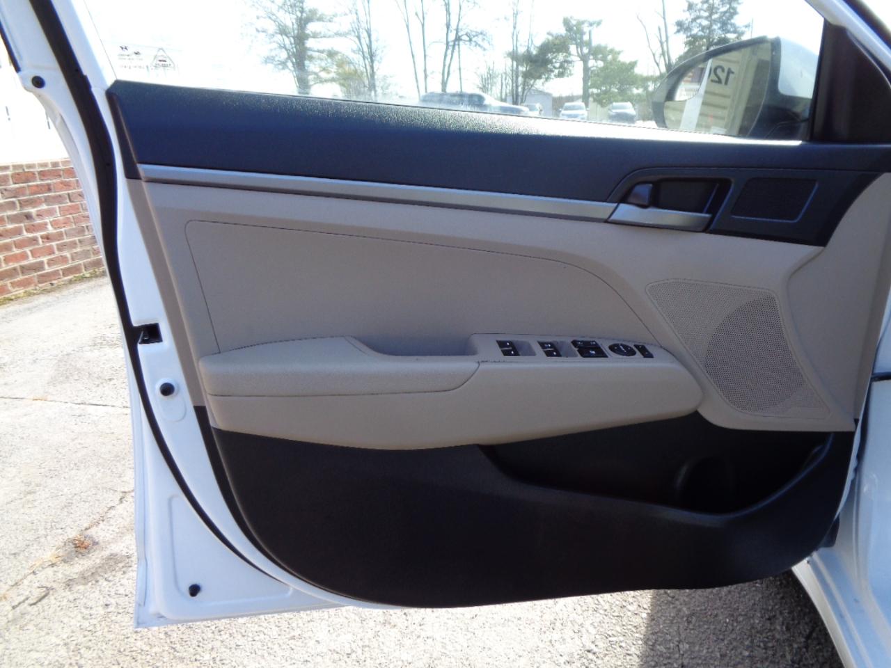 Hyundai Elantra SE 2.0L Auto (Alabama) 2018