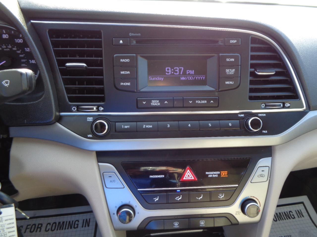 Hyundai Elantra SE 2.0L Auto (Alabama) 2018