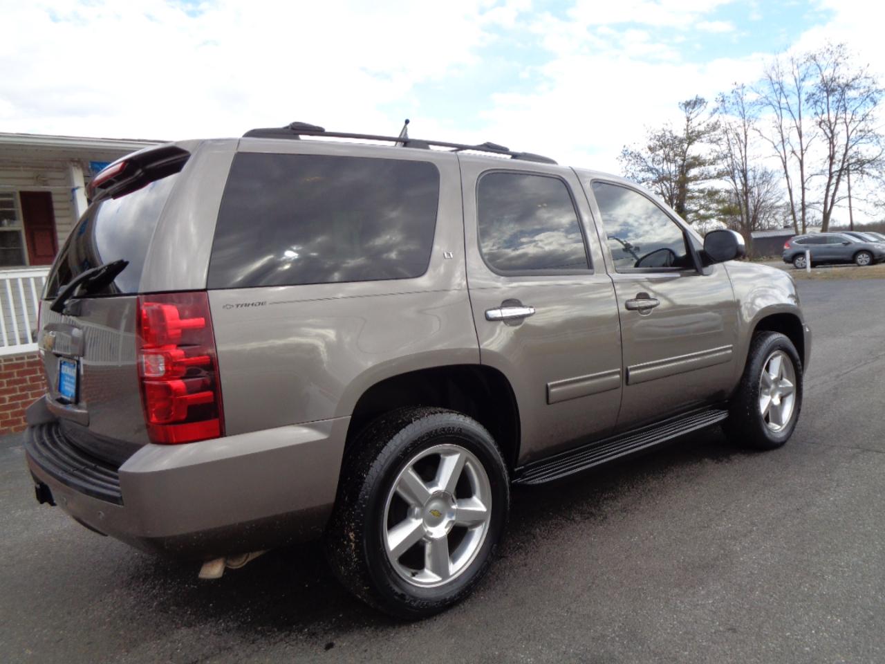 Chevrolet Tahoe 4WD 4dr LT 2014