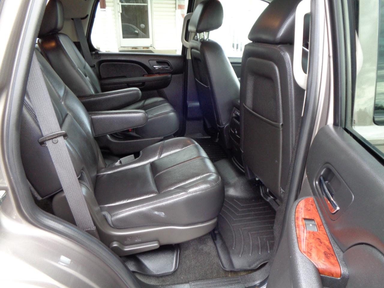 Chevrolet Tahoe 4WD 4dr LT 2014