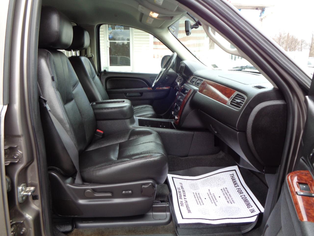 Chevrolet Tahoe 4WD 4dr LT 2014