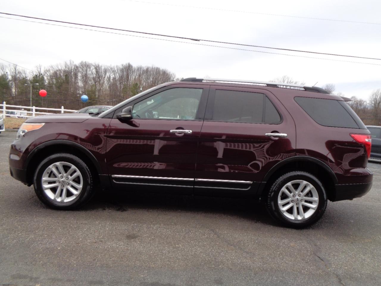 Ford Explorer 4WD 4dr XLT 2011