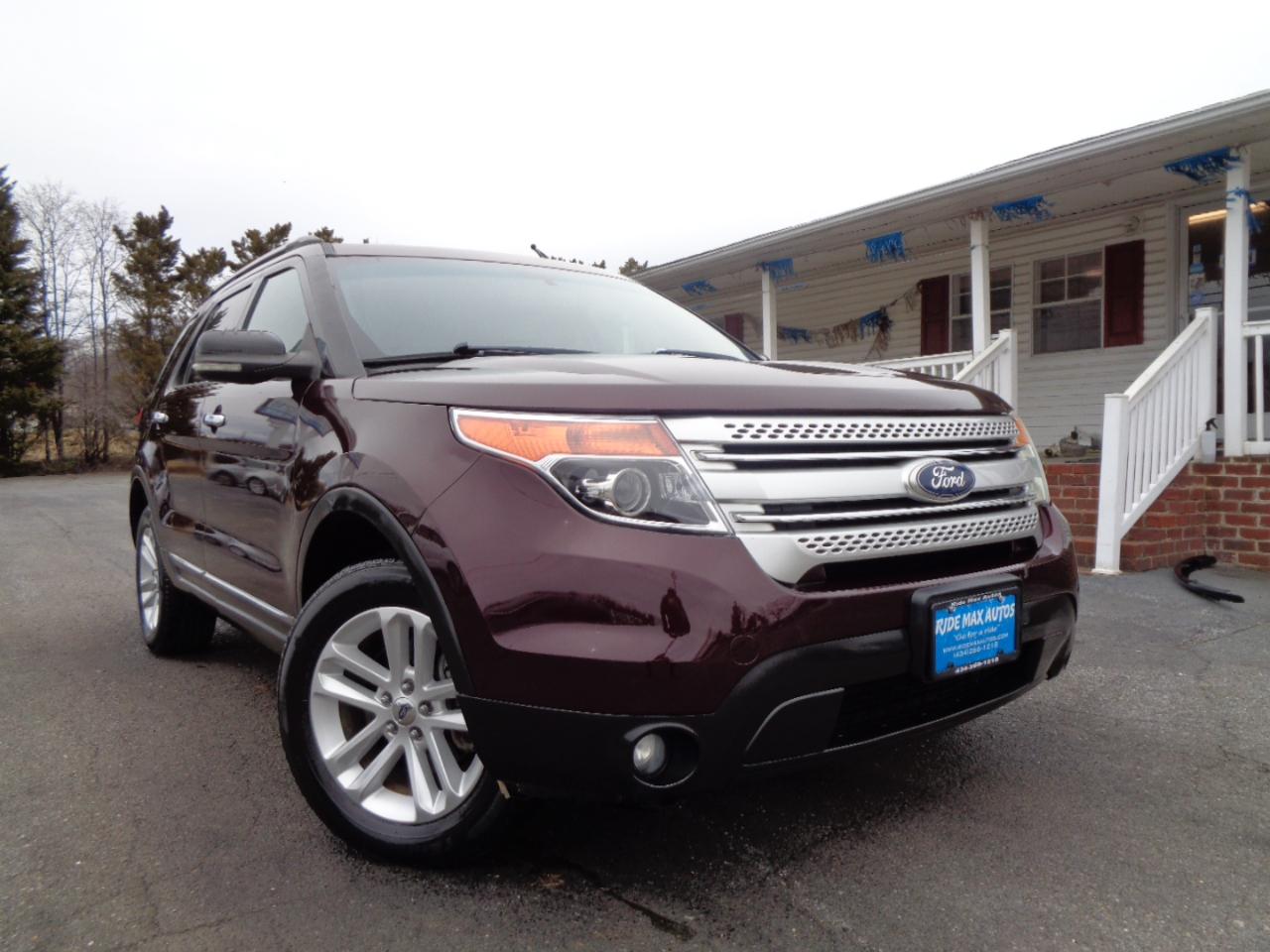 Ford Explorer 4WD 4dr XLT 2011