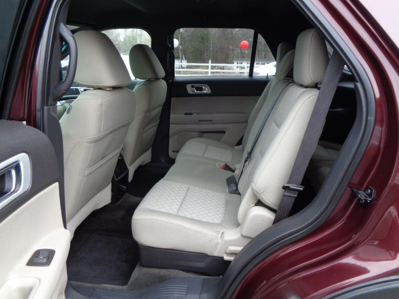 Ford Explorer 4WD 4dr XLT 2011