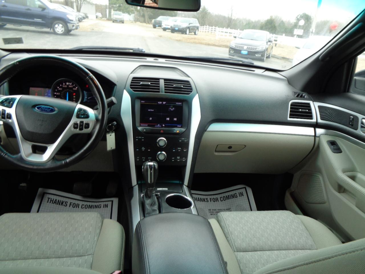 Ford Explorer 4WD 4dr XLT 2011