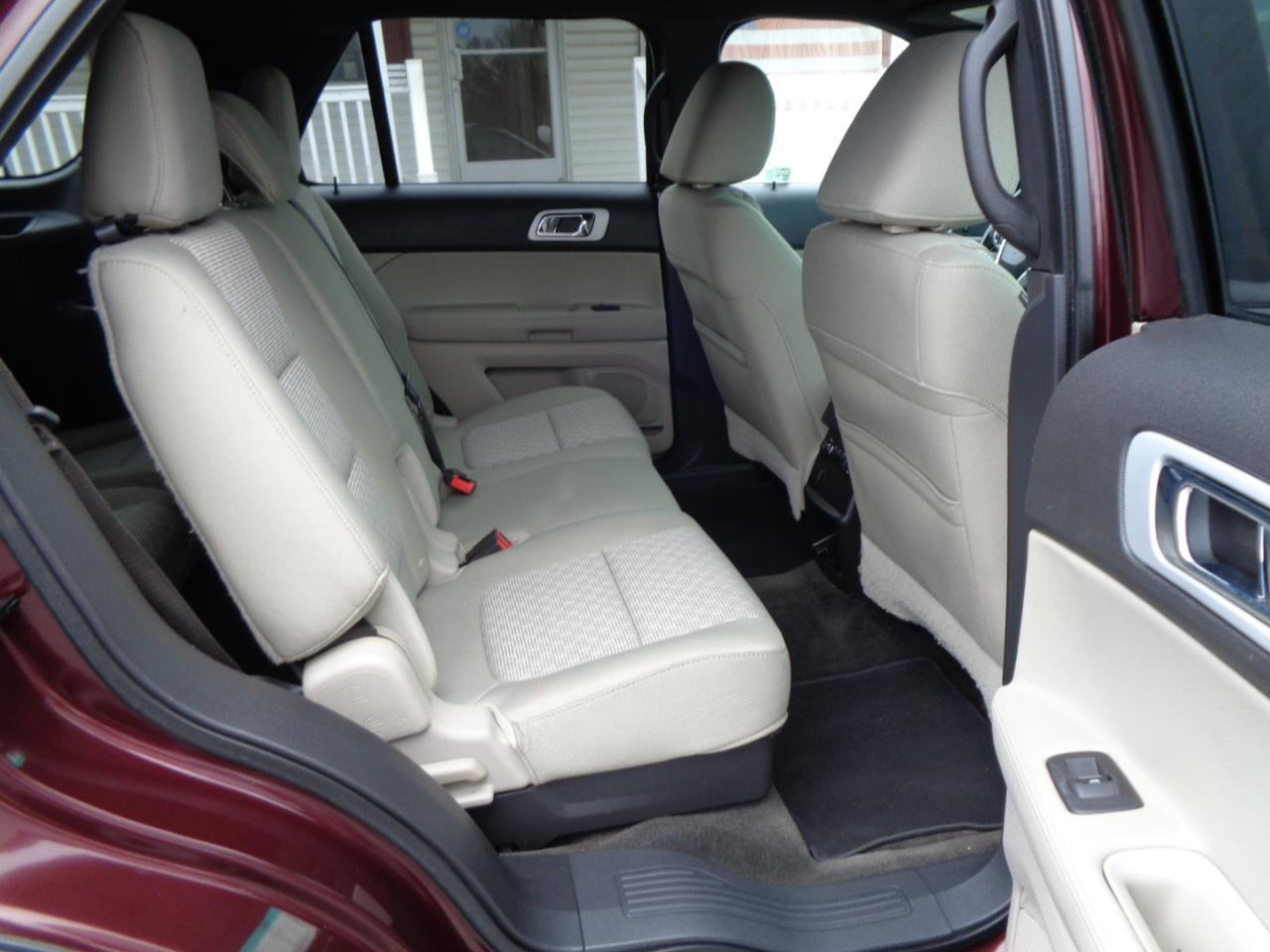 Ford Explorer 4WD 4dr XLT 2011