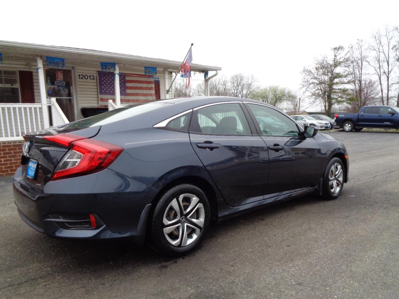 Honda Civic Sedan LX CVT 2017