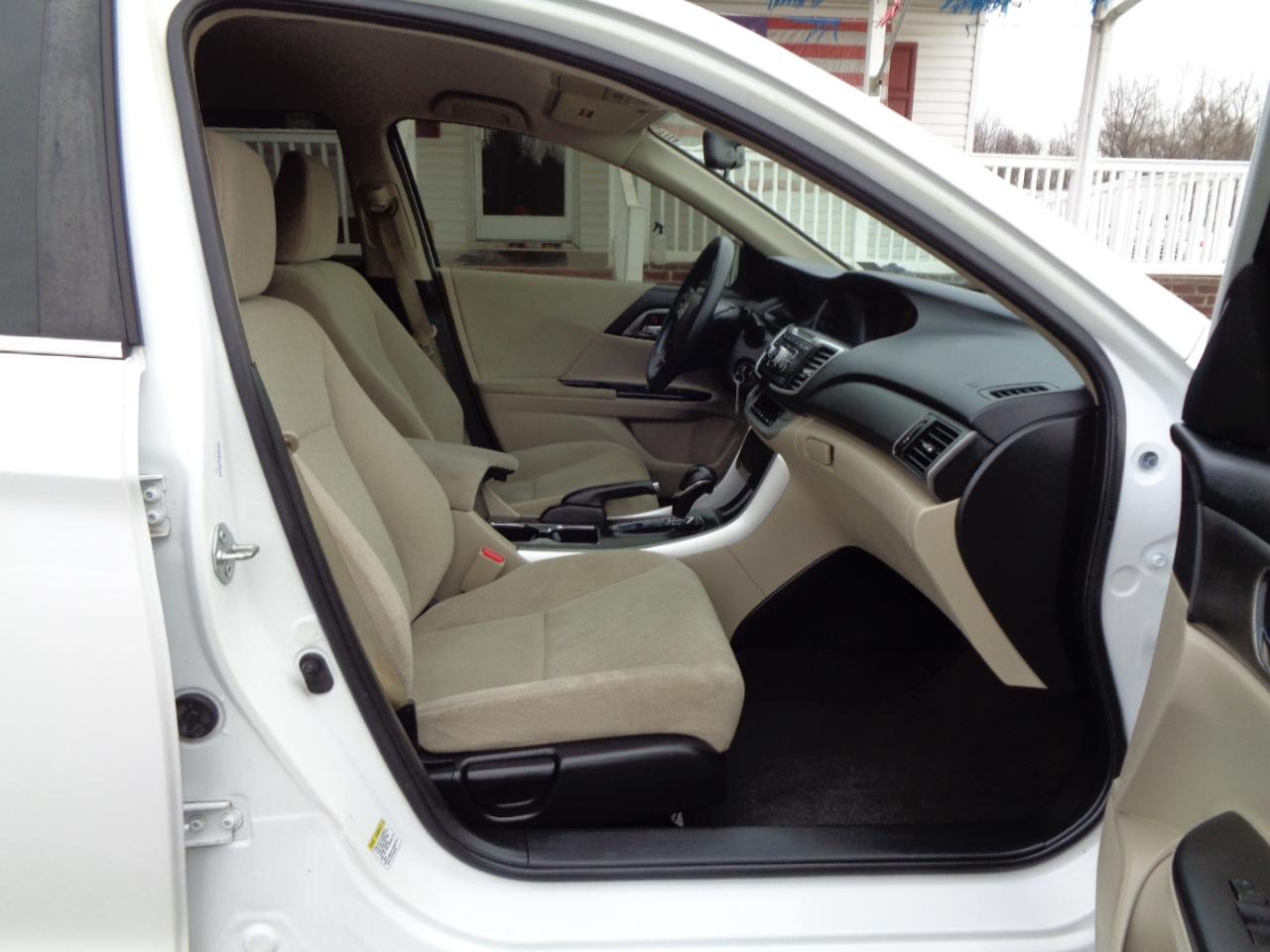 Honda Accord Sdn 4dr I4 CVT LX 2013