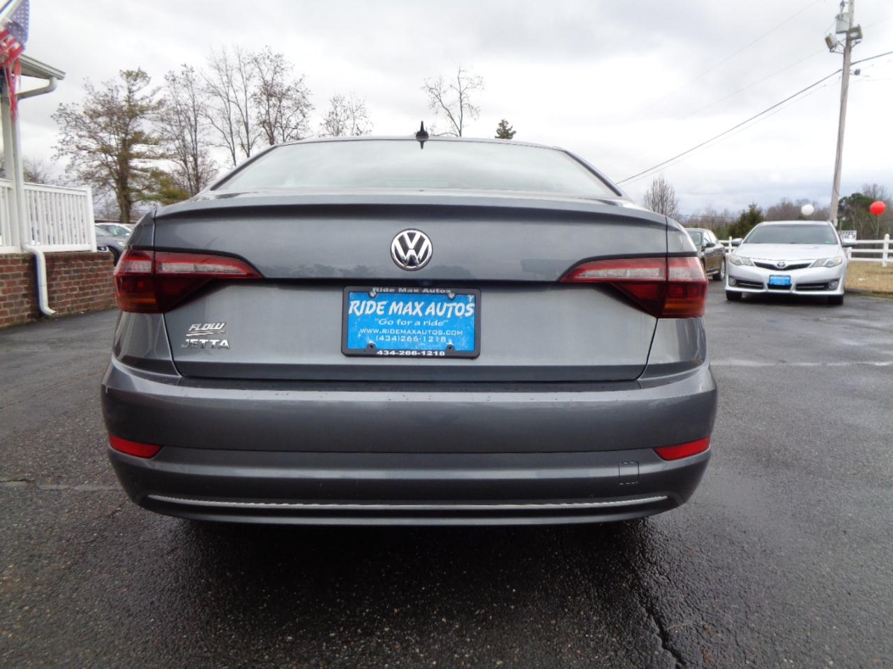 Volkswagen Jetta R-Line Auto w/ULEV 2019