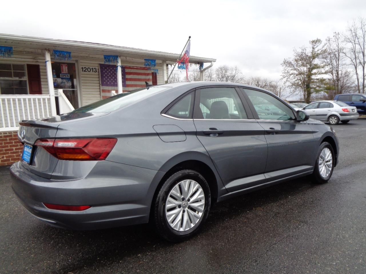 Volkswagen Jetta R-Line Auto w/ULEV 2019