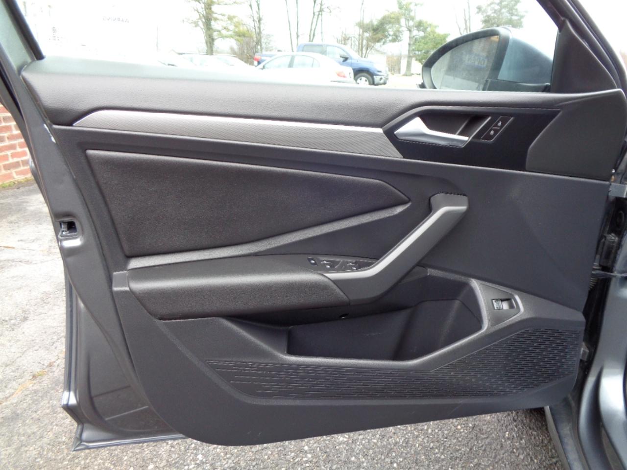 Volkswagen Jetta R-Line Auto w/ULEV 2019