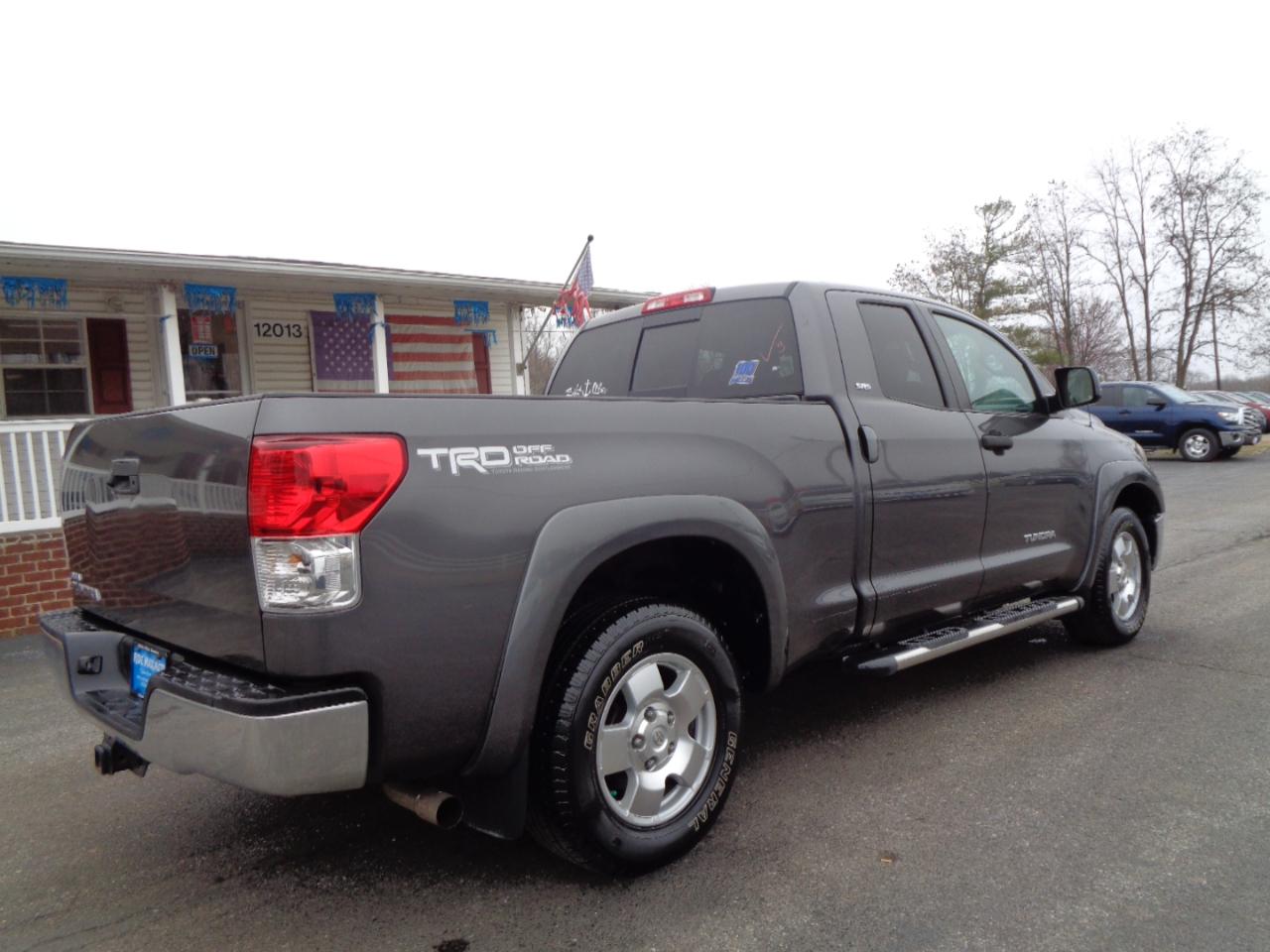 Toyota Tundra 2WD Truck Double Cab 4.6L V8 6-Spd AT (Natl) 2012