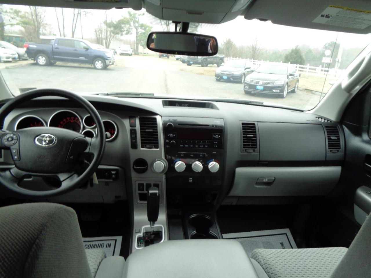 Toyota Tundra 2WD Truck Double Cab 4.6L V8 6-Spd AT (Natl) 2012