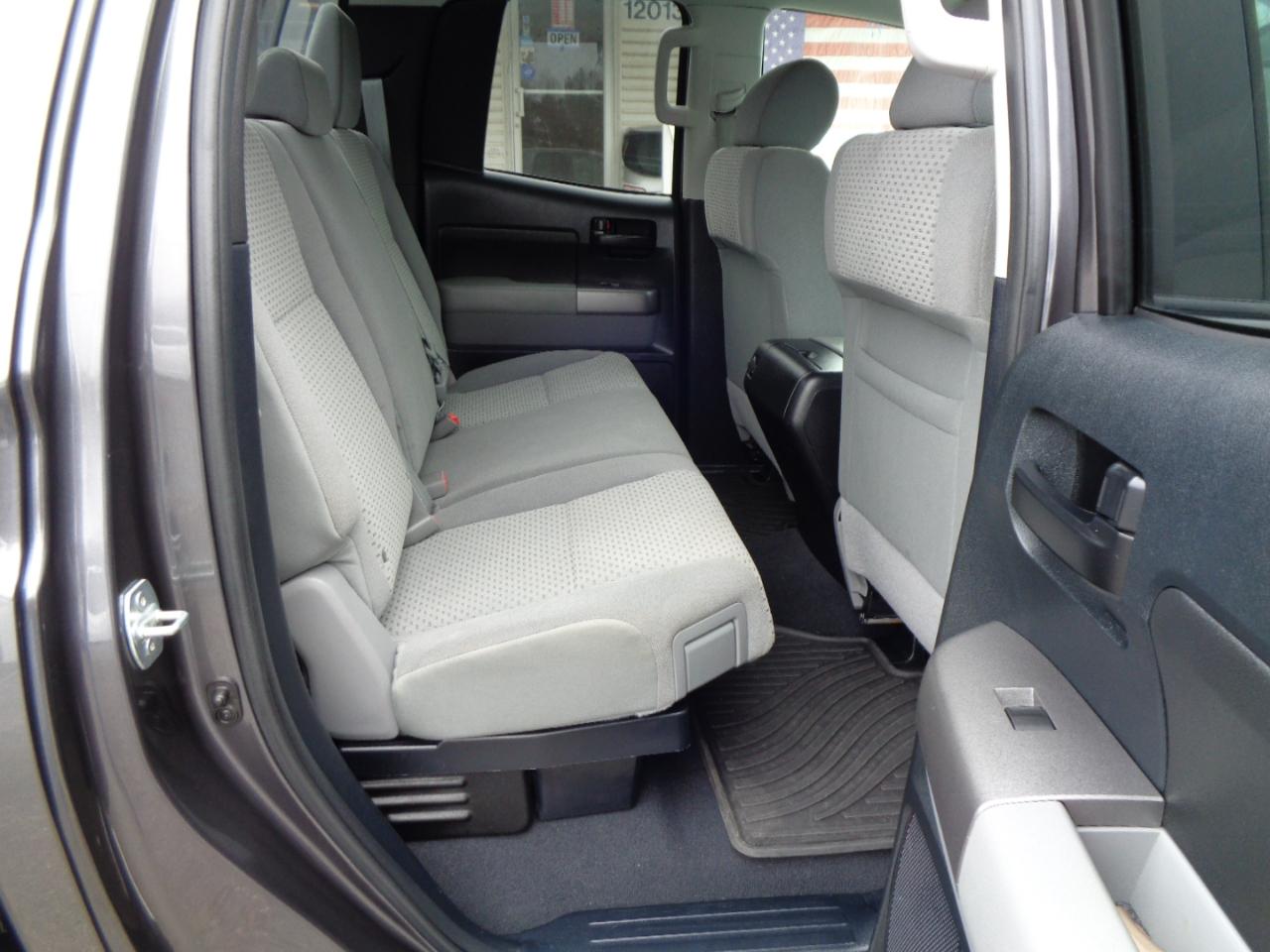 Toyota Tundra 2WD Truck Double Cab 4.6L V8 6-Spd AT (Natl) 2012