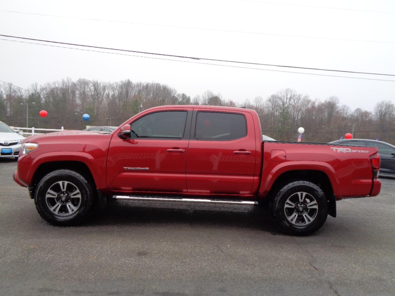 Toyota Tacoma TRD Off Road Double Cab 5' Bed V6 4x2 AT (Natl) 2018