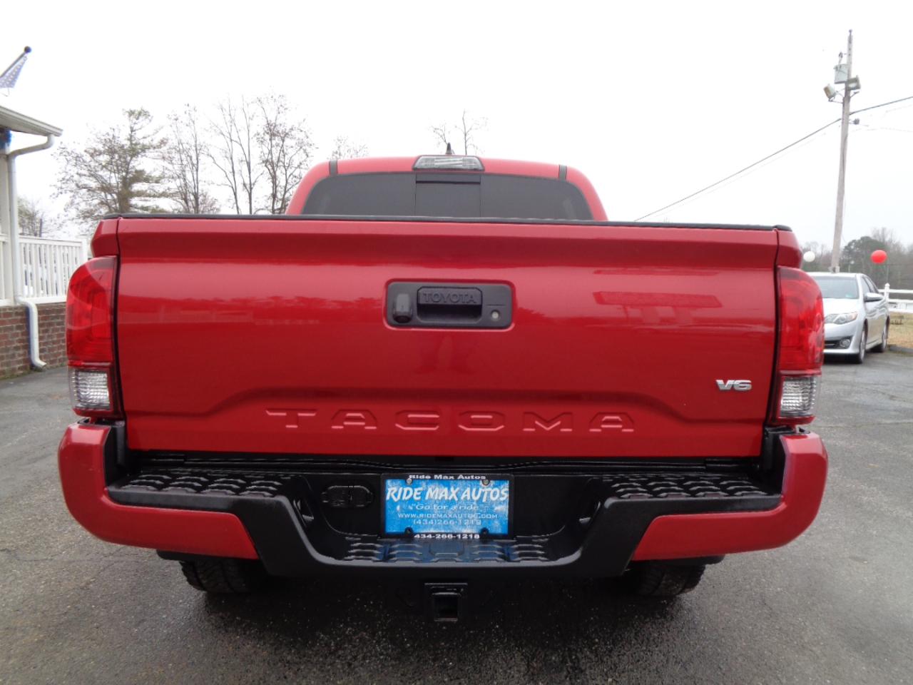 Toyota Tacoma TRD Off Road Double Cab 5' Bed V6 4x2 AT (Natl) 2018