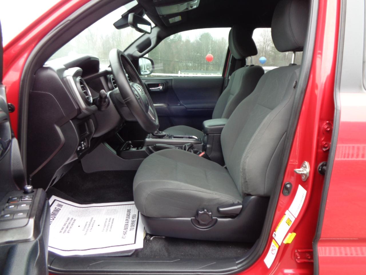 Toyota Tacoma TRD Off Road Double Cab 5' Bed V6 4x2 AT (Natl) 2018