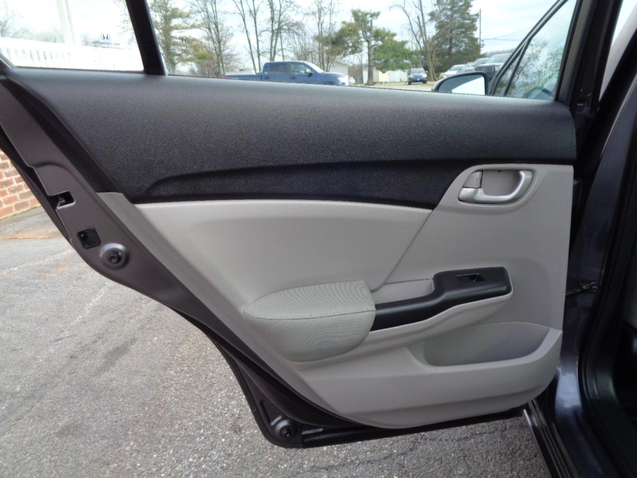 Honda Civic Sedan 4dr CVT LX 2015