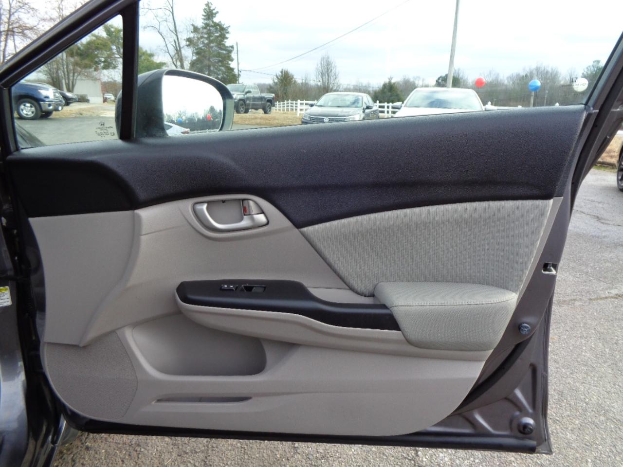 Honda Civic Sedan 4dr CVT LX 2015