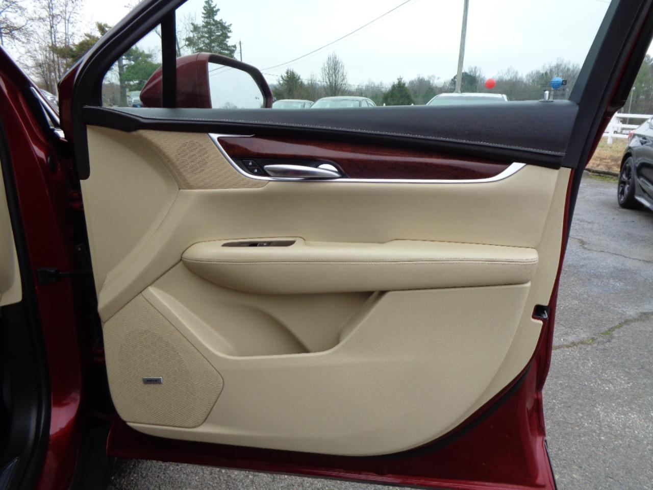 Cadillac XT5 AWD 4dr Luxury 2017