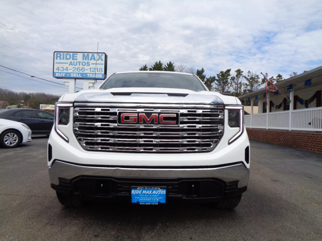 2023 GMC Sierra 1500 4WD Double Cab 147" Pro